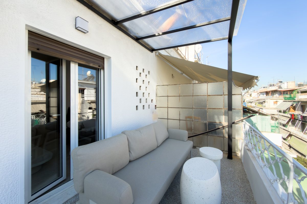 Seating on the balcony